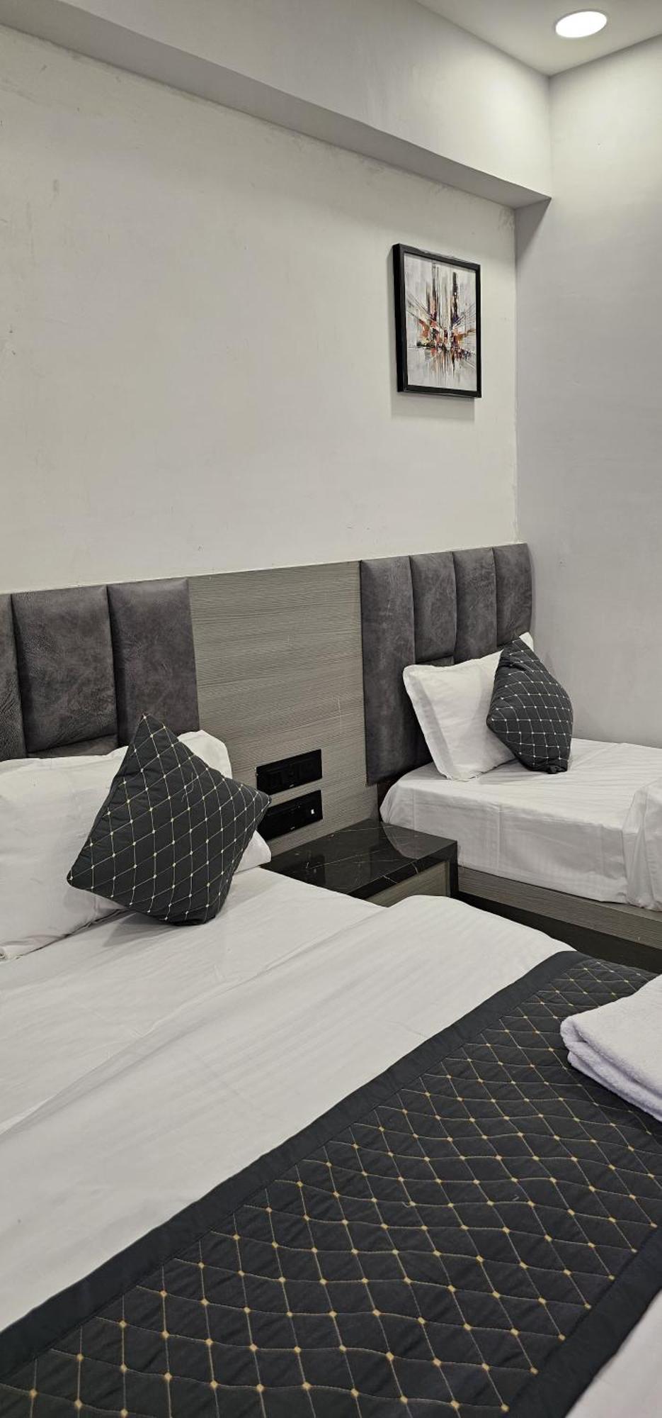 אחמדאבאד Hotel Allen מראה חיצוני תמונה